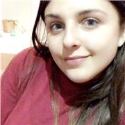 Étudiante en éducation spécialisée propose des cours de français à tous les niveaux